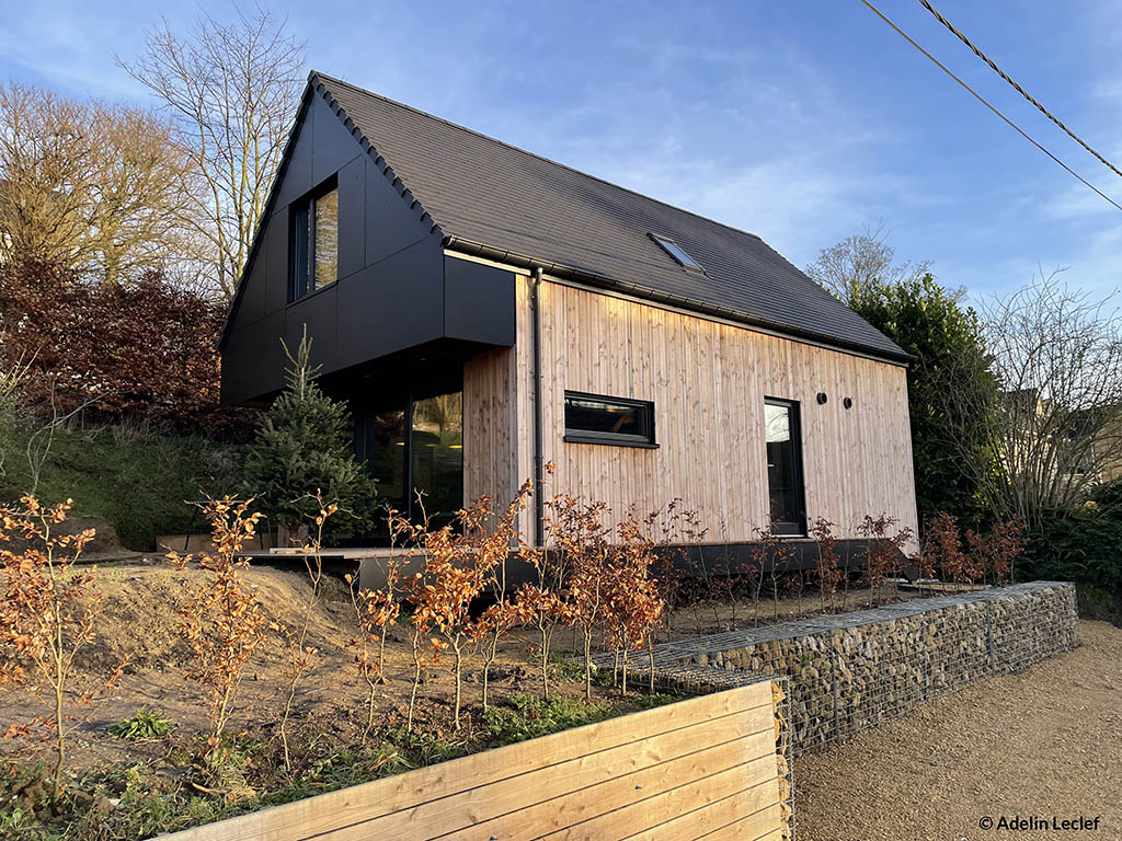 A-House 102 : une maison écologique par Altar Architecture et CC Bois